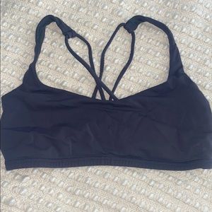 Lululemon free to be sports bra size 8